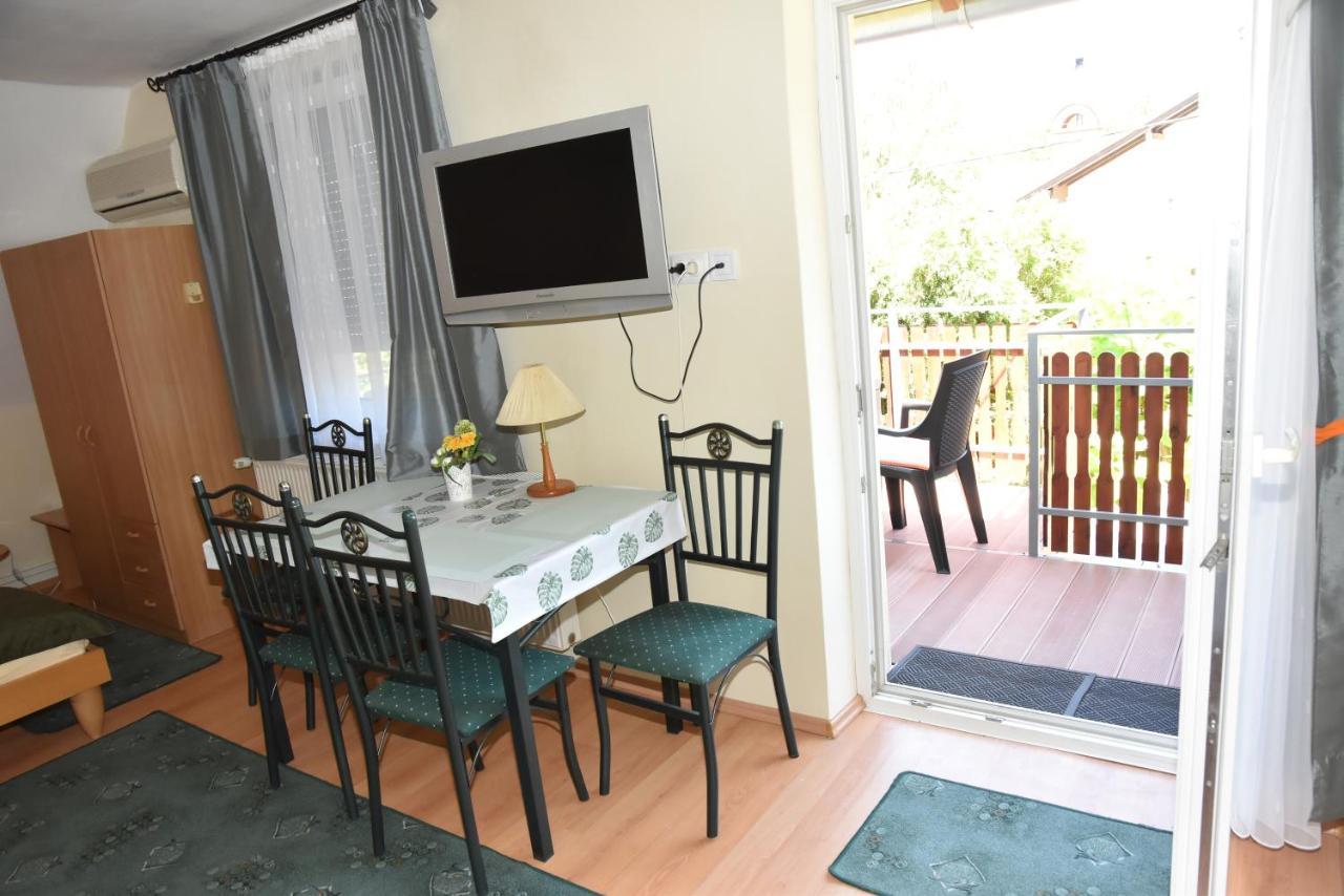 Gyenesi Virag Apartman Gyenesdiás 部屋 写真