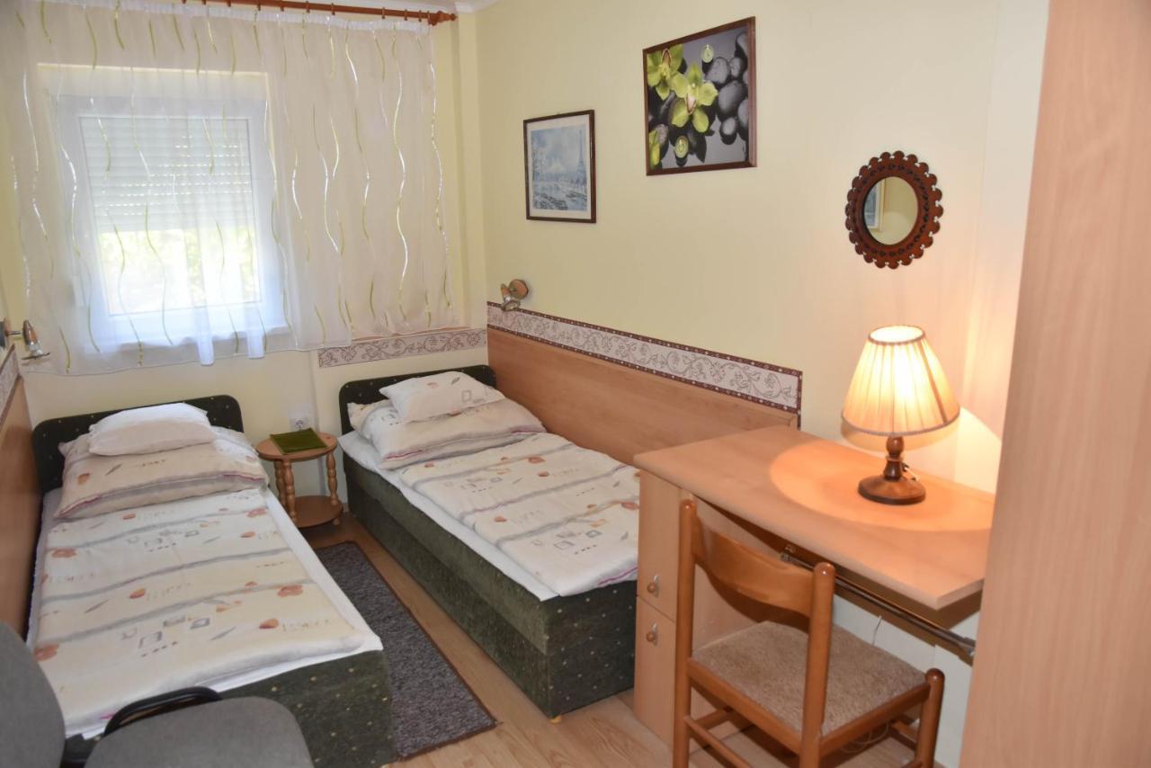 Gyenesi Virag Apartman Gyenesdiás エクステリア 写真