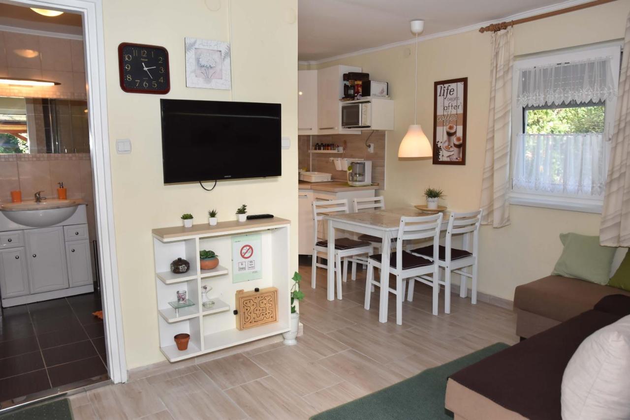 Gyenesi Virag Apartman Gyenesdiás エクステリア 写真